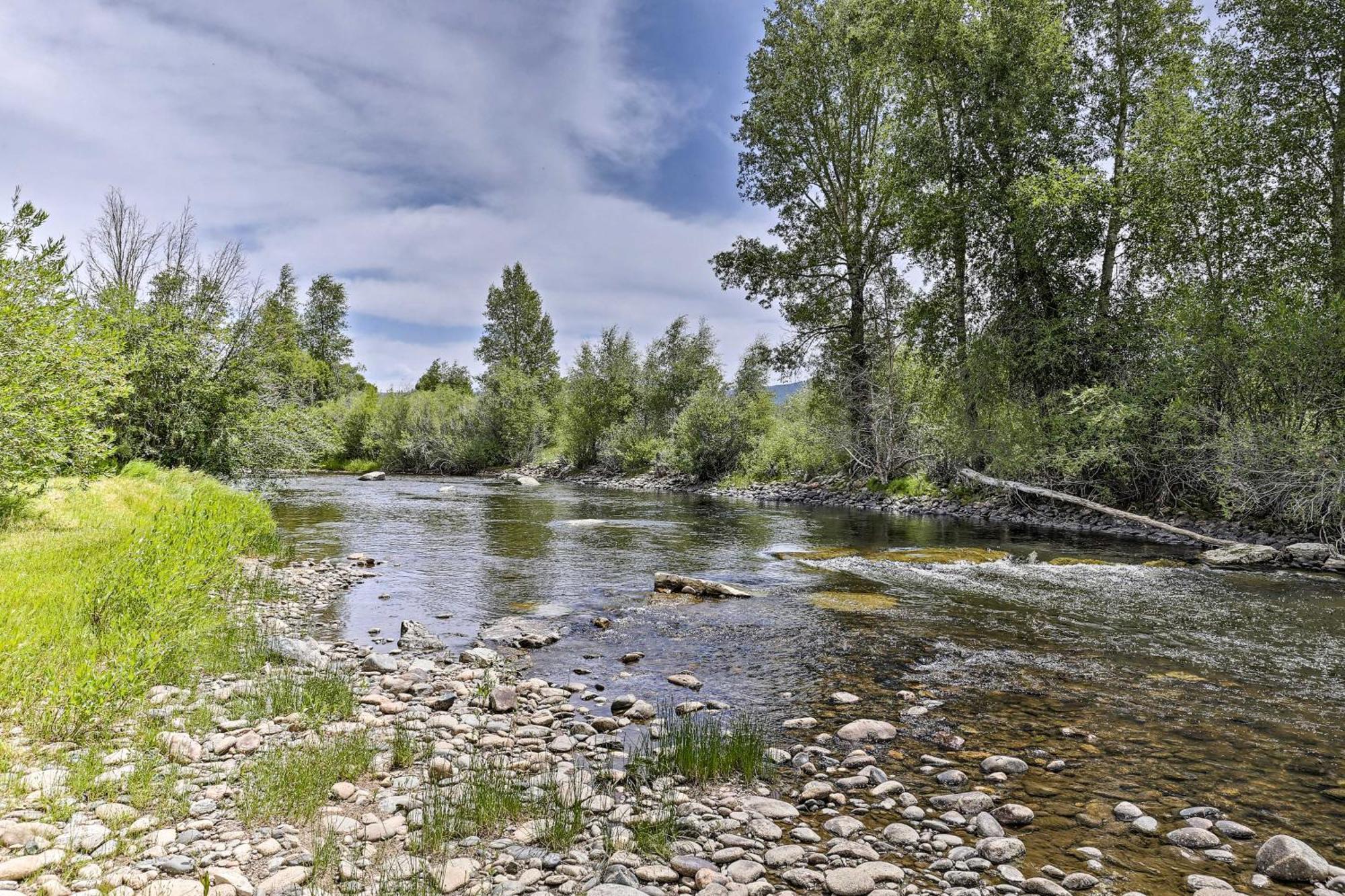 Riverfront Cabin About 4 Mi To Granby Ranch! Eksteriør bilde